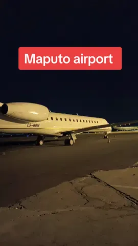 Maputo airport at night ✈️✈️✈️ #maputoairport #maputo #mozambique🇲🇿 #privatejet #nightvibes #night #aviationlovers #aircraftlovers #Love #passion 