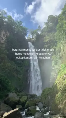 Hanya sebatas kagum tp tdk bisa memiliki #crush #storywakeren #sindiranhalus #katakata #mengagumidalamdiam