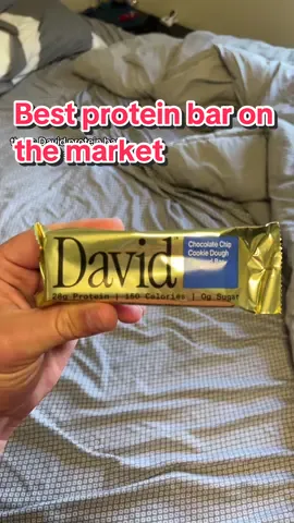 28g of protein, 0g sugar, and only 150 calories! 💪🍫 The ultimate guilt-free snack to fuel your workouts and crush your cravings. Ready to take your nutrition to the next level? Link in bio to get yours! #SugarFree #ProteinBar #HealthySnacking #FitnessFuel #LowCalorieHighProtein #ZeroSugar #FitLife #Gainz #WorkoutSnacks #GymTok #protein #proteinbar #fall #gym #athlete 