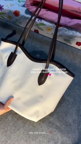 lagi promo 10.10 jadi 40ribu cusss sih kata gue mah cek out ‼️‼️‼️  cocok buat jadi #taskuliah jadi #taskerjawanita  #capcut #totebag #totebagkuliah 