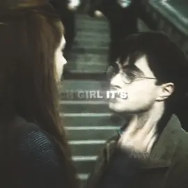 Idc what anyone says, they’re cute #harrypotter #hinny #harryjamespotter #ginnyweasley #hpedit #harrypottertok 
