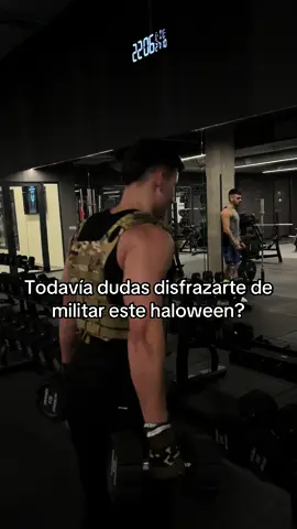 No dudes🫡 #halloween #Fitness #disfrazhalloween #militar #gym #fyp 