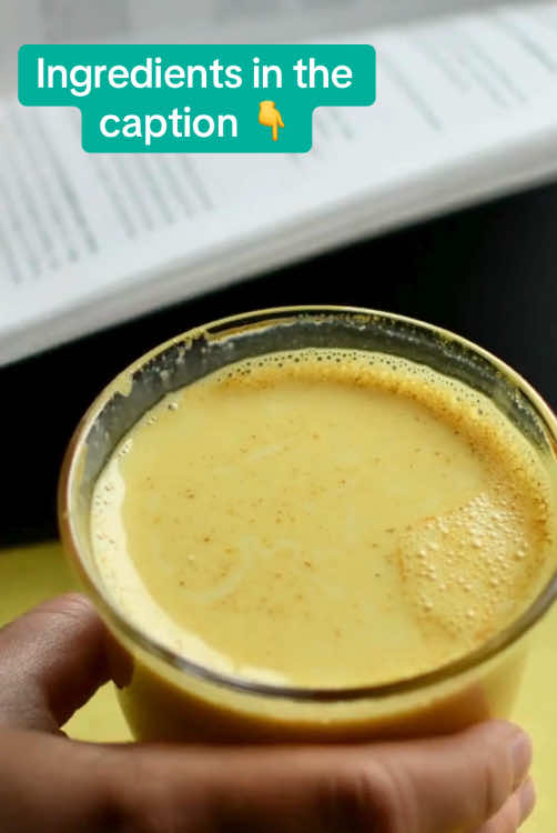 This golden milk will do wonders for your body. Ingredients: 1 cup of milk, 1 tsp turmeric, 1 tsp cinnamon powder, 1/4 tsp ginger powder, pinch of black pepper, 1 tsp honey (optional) #health #healthy #immunitybooster #immunity #wellness #healthytips #healthyliving #holistichealth #holistic 