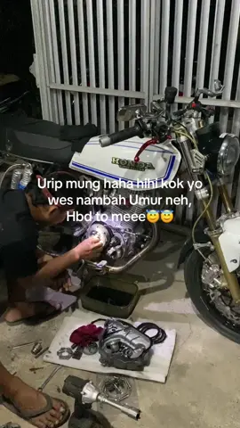 Wes wayahe miker lione ik#fypシ゚viral #ponorogo24jam #pypdongggggggg #fyppppppppppppppppppppppp #herexjatim #gl100modifikasi 