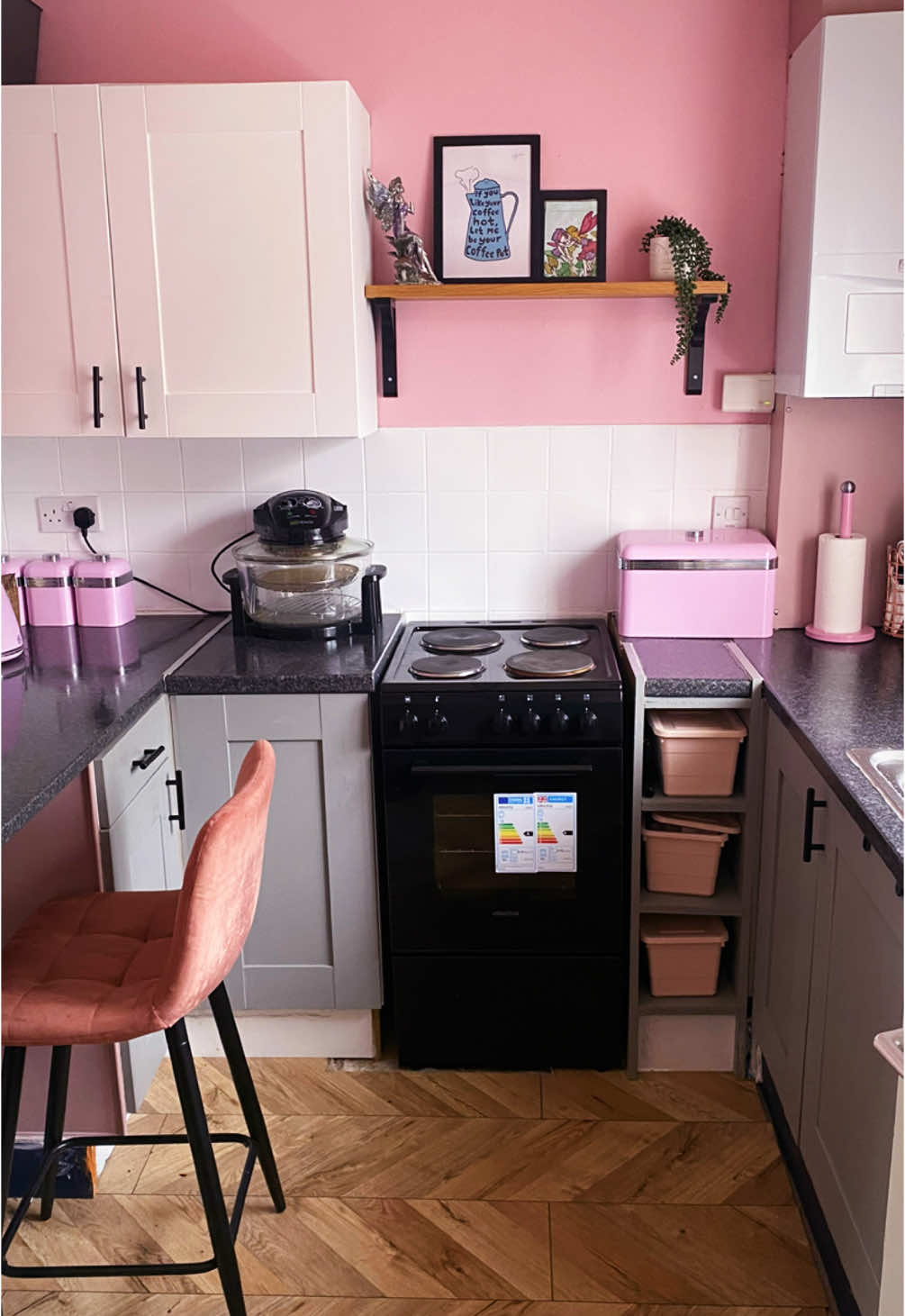 We all have that one friend who thinks pink is right for every occasion.                                     Its me, i’m that friend! 🩷🎀 Feel free to tag your pink loving friends. #pink #pinkhome #pinkhomestyle #pinkkitchen #pinklivingroom #pinkhalloween #pinklover 