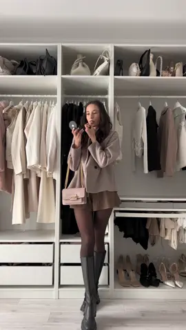 Classy & warm outfit for autumn with pieces that never get old 🎞️🍂 #autumnoutfit #autumnfashion #falloutfit #fallinspo #grwm #getreadywithme 