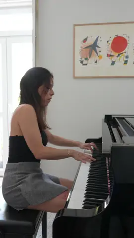 Beautiful piazzolla between classes. Love these colors 💌 #classicalpiano #piano #classicalmusic #music #classical #pianist ##classicalpianist #pianoplayer #instapiano #pianovideo #pianomusic #recordingsession #pianosolo #Love