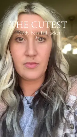 I know other moms feel my pain on this one 😂 This jacket really is so freaking cute and soft on the inside! #falllooks #falloutfitinspo #falldealsforyou #momlife #momsbelike 