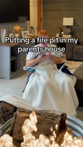 I thought the fireplace was a nice touch #whiteoutsurvival #mobilegame #fyp 