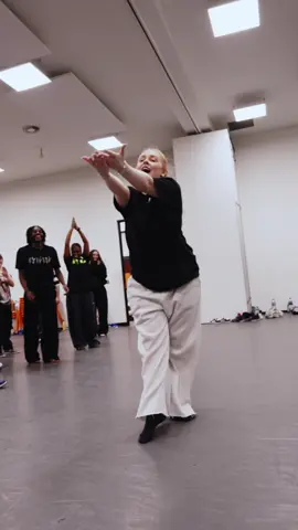 We definitely had the time of our life with the incredible @Emily plews🌟🎰 and we still want more!  choreo by the talented and great teacher Ricky Jinks 🫶  #dance #dc #community #club #stctrainingclub  