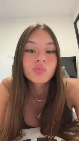 Her eyes💩💩