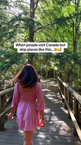 ✨DON’T✨ miss this place!🤯 If you love the outdoors, you’ll love this place! 🥰 It has over 75km of walking trails, several gorgeous waterfalls, and cute little bridges. We spent a good few hours here walking the trails, and admiring the falls. 📍Location: Victoria Park, Nova Scotia 🇨🇦  Situated in the north of the province, next to the town of Truro, this is the most beautiful place for a walk. In the autumn, the colours are gorgeous and it was fairly empty on the walking trails too - it’s a bit of a hidden gem!🥰 If you visit Nova Scotia, don’t forget to stop here! 🙌 FOLLOW @adventuresofalicee for more travels, tips, and inspiration ✈️ ——— Things to do in Nova Scotia | Places to visit in Nova Scotia | Places to see in Nova Scotia | Visit Nova Scotia 🇨🇦  #novascotia #visitnovascotia #CompellingNovaScotia #novascotiacanada #victoriapark 