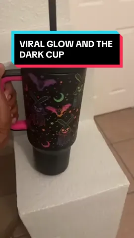 #halloween #meokyglowinthedark #glowinthedarkcup #glow #halloweenseason #halloweencup #halloweendecorations #tiktokmademebuyit 