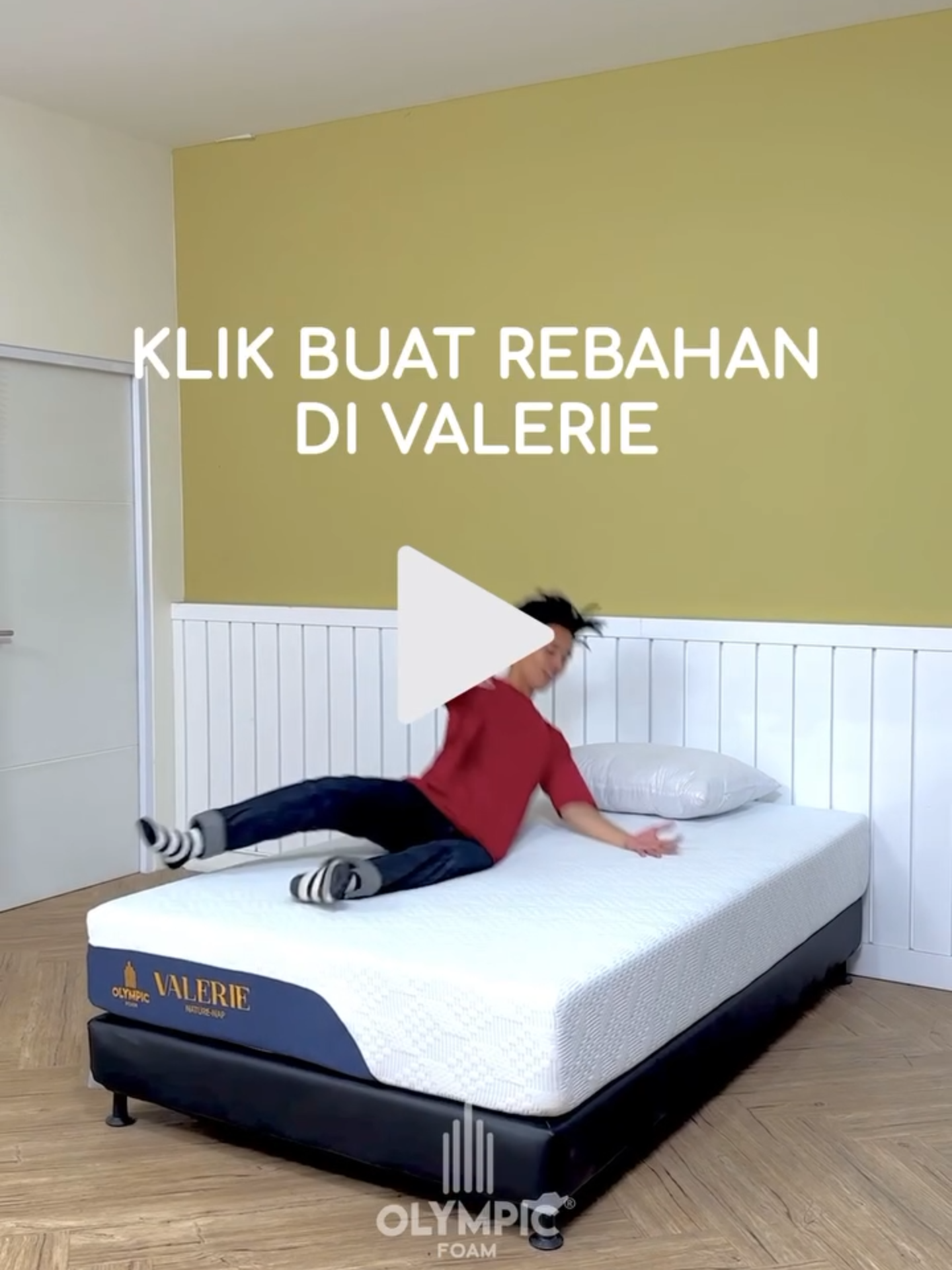 Tap tap layarnya yuk 😋 Pastinya dengan kasur busa Valerie dari @olympic.bed kamu ga perlu khawatir karena sudah menggunakan ultra high density foam yang cocok banget buat kamu yang suka tidur dengan berbagai posisi. Yuk, miliki kasurnya sekarang demi tidur yang lebih nyaman 🥰 #olympicfurniture #olympic #olympicbed #kasurbusa #kasurmurah #kasurempuk