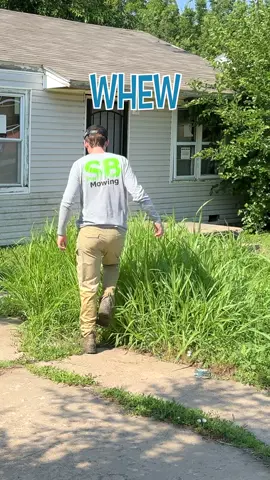 A BREAK IN left the home GUTTED, forcing the city to post a violation #mowing #edging #cleanup #asmr #satisfying #sbmowing #cleaning #overgrownyard #fyp #fypシ #viral #viralvideo #transformation #overgrown #maruyama #badboymower #muckboots