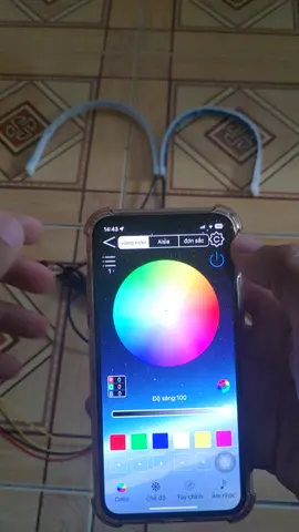 Ông nào hôm trước đòi led mí chỉnh app nè có luôn nha 210 hiệu , 16 triệu màu tha hồ mà chỉnh, chỉnh màu xi nhan, demi theo ý....#tuanne7979  #ledmiaudi #ledmi 