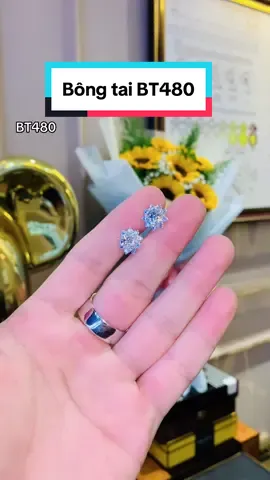 Bông tai kim cương cực xinh gắn viên chủ 5.4ly kiểm định quốc tế GIA siêu đẹp 🥰 #TamLuxury #tamluxurydiamondjewelry #trangsuc #xuhuongtiktok 