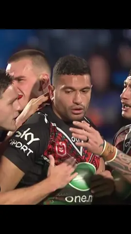 Montoya returns home 🐶#nzwarriors #marcelomontoya #nrltiktok #bulldogsnrl #newsigning #montoya #canterburybankstownbulldogs 