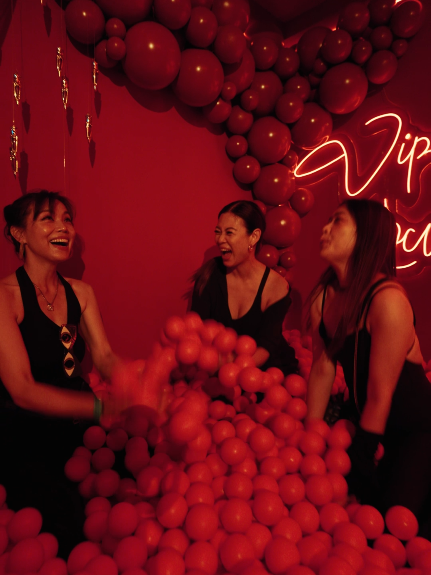 Re post from Tjin Lee -- What truly sets the R.I.P. Tour apart is your dedicated guide, whisking you past the lines straight into every haunted house! No waiting, just pure terror, plus you’ll have time to enjoy bone-chilling shows and scream-worthy rides after dark. It’s the only way to experience Halloween Horror Nights in style! Gather your besties and indulge in the ultimate R.I.P. Tour at Universal Studios Singapore Halloween Horror Nights 12! Get exclusive access to 4 spine-tingling haunted houses, including Under the Castle by Team Wang Design and Netflix’s Sweet Home, along with 3 eerie scare zones and VIP entry to The Viper Lounge—a secret speakeasy hidden in a vampire’s lair. This is your chance to experience #HalloweenHorrorNights12 like a true VIP. @rwsentosa #RWSmoments #UniversalStudiosSingapore