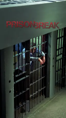 ‘Prison Break’ s1 >>> | #prisonbreak #prisonbreakedit #prisonbreakseason1 #prison #cinematic #netflix #wallpaper #aura #genius #tvshow #verticalmovies #fyp #viralvideo 