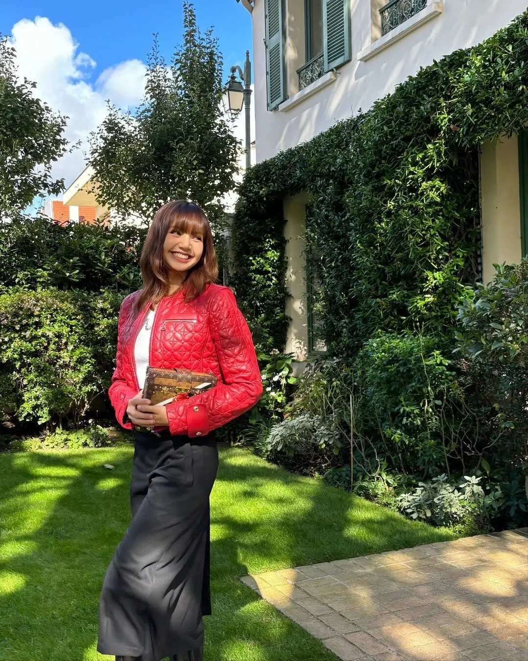 Share ảnh lisa blackpink cho bạn nào đang cần nè 💗🖤💐#LISABLACKPINK #lisablackpink #pocorncaramel_🍿🍹 #chocolater_🍫🎀 #chicken_🐣🐥 #hamburger_🍔 #milk_🍙🍥🥛 #water_🧊💦 #love_❤️💐 #niecutiday🐰💗 #niecutiday🐰💗 #xuhuongtiktoktok2024 #xuhuongtiktoktok2024 