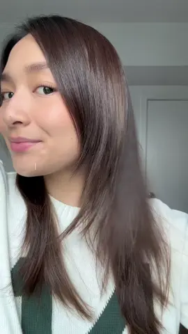 I wake up with smooth, shiny, and anti-frizz hair thanks to TRESemme 💁🏻‍♀️ No need for complicated hair care routines with TRESemme Anti-Frizz Shampoo and Conditioner. 
 
 Try it for yourself and shop now!  
 #tresemmeph #tresemmephilippines #hairtreatment #haircareroutine #keratin #hair #haircare #hairtok