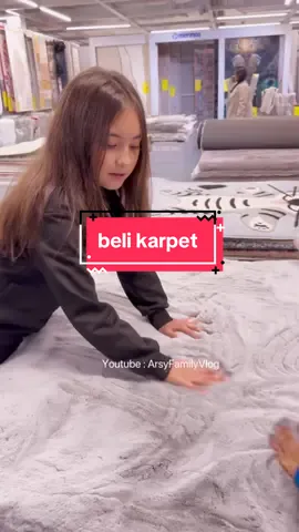 beli karpet dulu ya genks..selanjutnya ada di youtube ygy.. #fyp #arsyfamilyvlog #anakbule #bule #bulejawa #anakbulejawa #foryoupage 