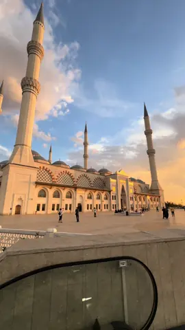 #cami #keşfet #fyp #istanbul #sunset #muslim #CapCut #viral #turkey #🇦🇱 #çamlacacamii #sky #fyppppppppppppppppppppppp #fypage 