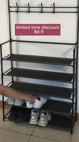 No more shoes in the hallway 🙌🙌🙌 #storagehacks #storagebox #coatstorage #shoestorage #homehacks 
