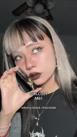 I can always trust @Girlcult Official for interesting and non-comventional lip shades 💕 HAKU12 for 12% off on @YesStyle! 💋 #makeupswatches #falllipcombo #yesstyle #lipcombo 