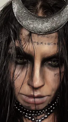 31 Days of Halloween 🖤 Day 11: The Enchantress  Thank you to everyone who suggested this look bc I LOVE IT  Who should we do next?!?!  #halloween #halloweencostume #31daysofhalloween #halloweenmakeup 