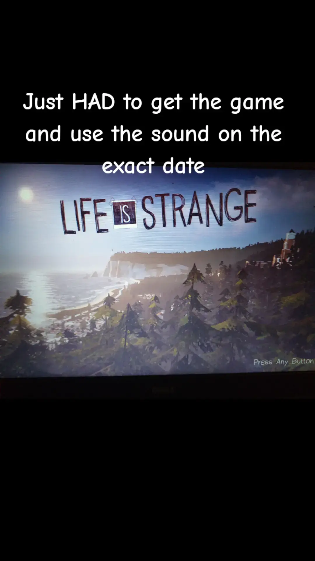 AHHHH!! I'M SO EXITED TO PLAY!! WAITED ALL YEAR TO DO THIS!! \(≧∇≦)/ #lifeisstrange #october11isthisfriday #october11thisthisfriday? 