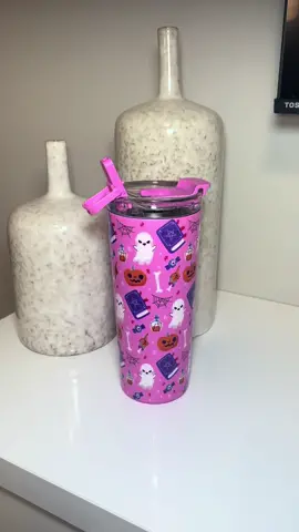 The halloween cups are limited stock and selling FAST #meoky #tumbler #coffee #FallDealsForYou #tiktokshopblackfriday #fyp #tiktokshopcybermonday #tiktokshopholidayhaul #tiktokshopfallsale #tiktokshop 