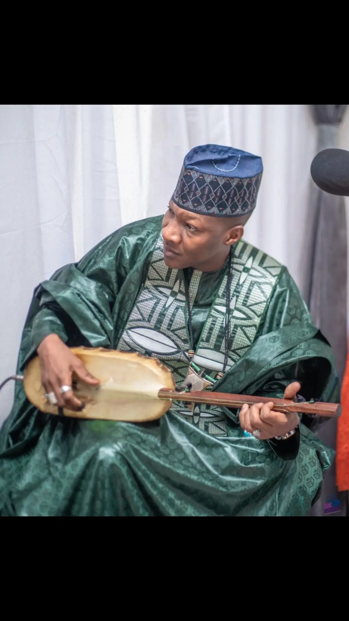 #fofana_mamadou1 #kibilidembakouyaté #soutient_lhomme_silencieux #fansclubdembakibilikouyate #almamybah #wiza_shop 