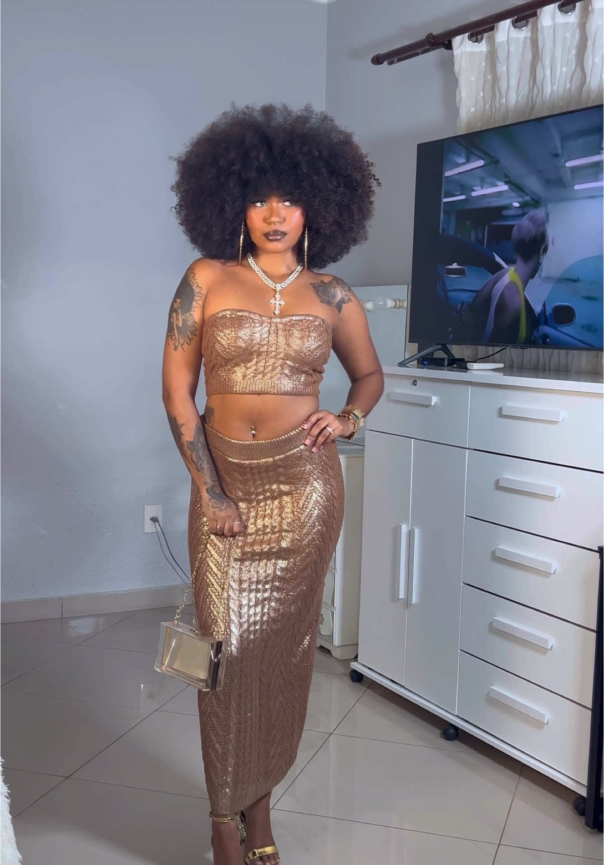 Sim ou não para o look de hoje? Usariam? 👀✨ #OOTD #grwm 