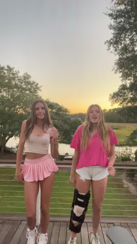 me and my friend #acl #fyp @Kate 