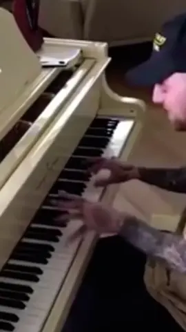Mac Miller on the keys 🎹 #macmiller #piano #longlivemacmiller #92tilinfinity #macmillerforever 
