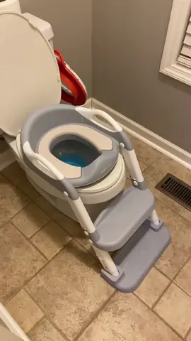 Potty Training Made Easy #pottytraininingmama #potty #pottyladder #adjustable #collapsible #toilettraning 