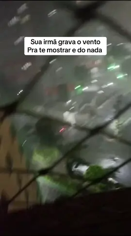 Se ela nao estivesse gravando @ju  #fppppppppppppppppppp #ventania #viral #ventoforte #apgao #milton #chuvaforte #fy #medo #hurricane 