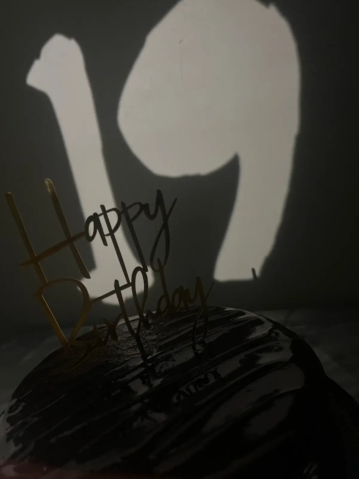 Teenage years, this is our final chapter 🖤💋 #birthday #birthdaycake #19 