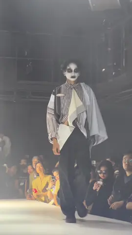 first time attending a fashion show ppl are so cool #proudrace #bysfashionweek2024 