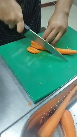 Cara Potong Wortel Manual Yang Cepat !!! #pisaudapur  #wortel  #potongsayur 