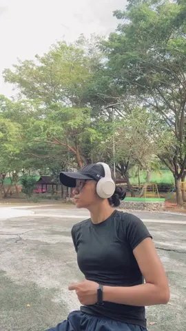 Romanticizing life✨🍃 #workout #binsik #life 