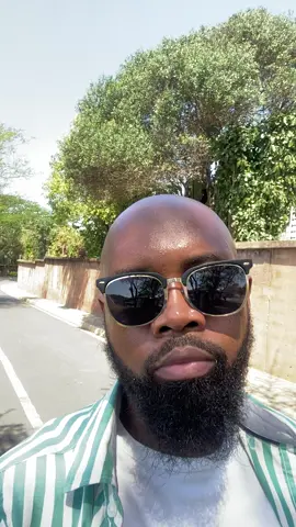 #beards #rainbowfriends #blackmen #baldhead 