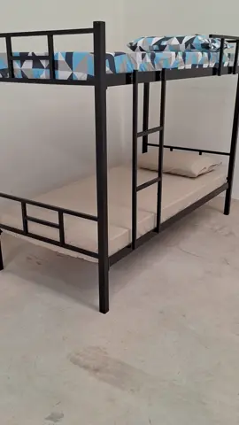🎯 Procurando uma solução prática e resistente para otimizar espaço? Conheça a Cama Beliche Solteiro 100% Aço da Itagold! 🔥 Perfeita para alojamentos, pousadas, ranchos ou até mesmo para sua casa, essa beliche 100% aço é super durável, ocupa pouco espaço e acomoda duas pessoas com conforto. 💪 💥 Benefícios: Super resistente: suporta até 130kg por estrado! Com grade de proteção e escada reforçada, ideal para quem busca segurança e praticidade. Acabamento premium com pintura epóxi semi-fosca! ✨ 👉 Dimensões: 0,94m de largura | 1,95m de profundidade | 1,50m de altura. Não perca! A qualidade e o preço que você procura, com a garantia Itagold. 💯 🛒 Confira agora : 🛒 https://mercadolivre.com/sec/12TcC7a 🛒 https://divulgador.magalu.com/kTygYhq4 #CamaBeliche #AçoReforçado #EconomiaDeEspaço #Itagold #Promoção