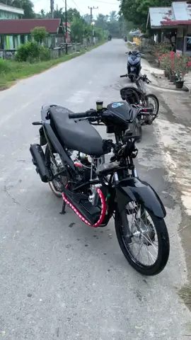 santai aja kali ngapain panik😜 #vario #vario125new #sakithatistyle💔 #pusingdahlu #xyzbca #foryou #fyp 