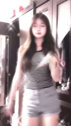 沒有調的時候很暗 調的時候又太亮⋯🙂‍↔️😭#fyp #流量 #小眼睛 #推薦 @TikTok @TikTokTaiwan #草稿箱 