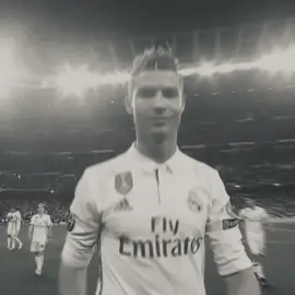 عالعسكريه ! #cristianoronaldo #rialmadrid #fyp 