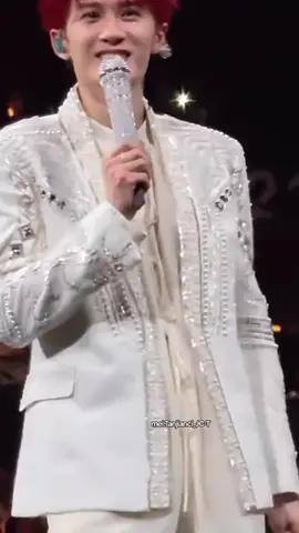 ketika tan jianci di panggil laogong saat konser....ekspresinya bikin gemes 😆 #tanjianciconcert #tanjianciconcert2024 #tanjianciheartbeat #檀健次 #tanjianciถานเจี้ยนชื่อ #tanjianci檀健次 #tanjianci檀健次♥️🔥 #tanjianci #aktorchina #aktorchinaterpopuler 