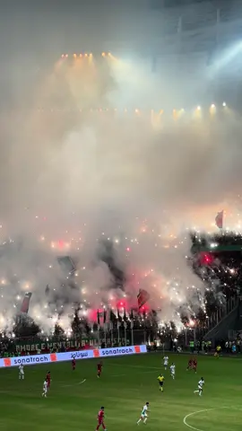 #ultrasquadchallenge #virage_sud_mouloudeen #aem #ultrasworld #craquagedujour #ultraamouretmontalité #stadenelsonmandela 